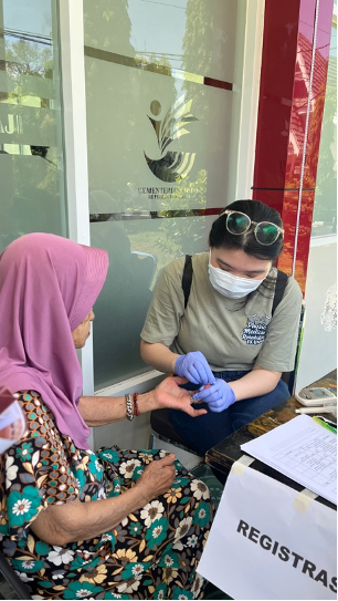 Departemen IKFR FK Unhas Gelar Pengabdian Masyarakat “Aktif Bergerak : Peran Rehabilitasi dalam Meningkatkan Kualitas Hidup Lansia”