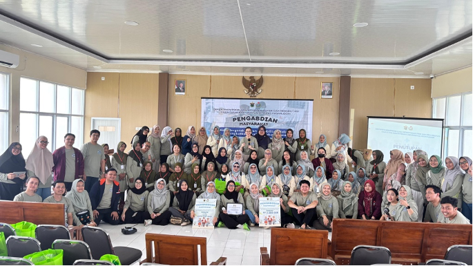 Departemen IKFR FK Unhas Gelar Pengabdian Masyarakat “Aktif Bergerak : Peran Rehabilitasi dalam Meningkatkan Kualitas Hidup Lansia”