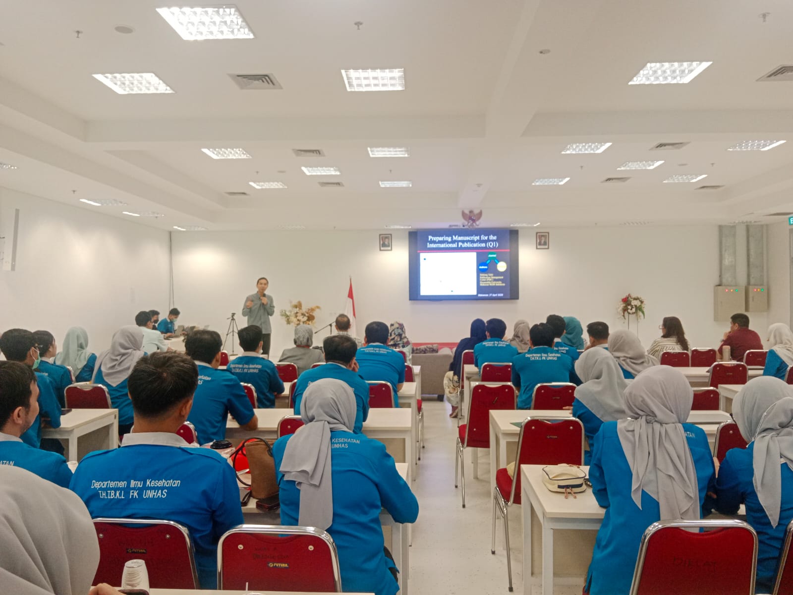 Departemen THT-BKL FK Unhas Gelar Sosialisasi Strategi Publikasi Manuskrip bagi PPDS