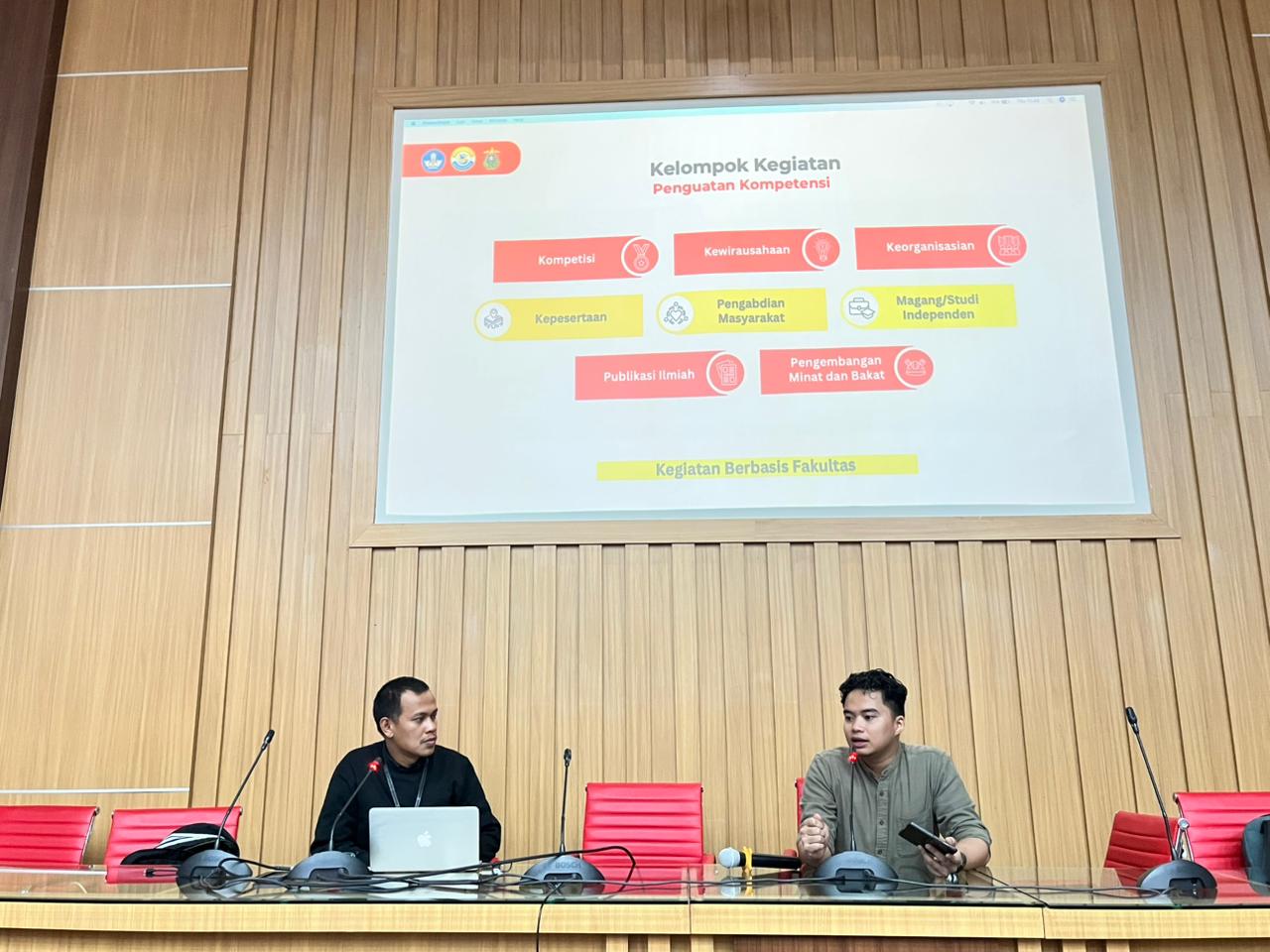 Dorong Keaktifan Sejak Dini, FK Unhas Sosialisasikan MKPK bagi Mahasiswa Kedokteran Hewan
