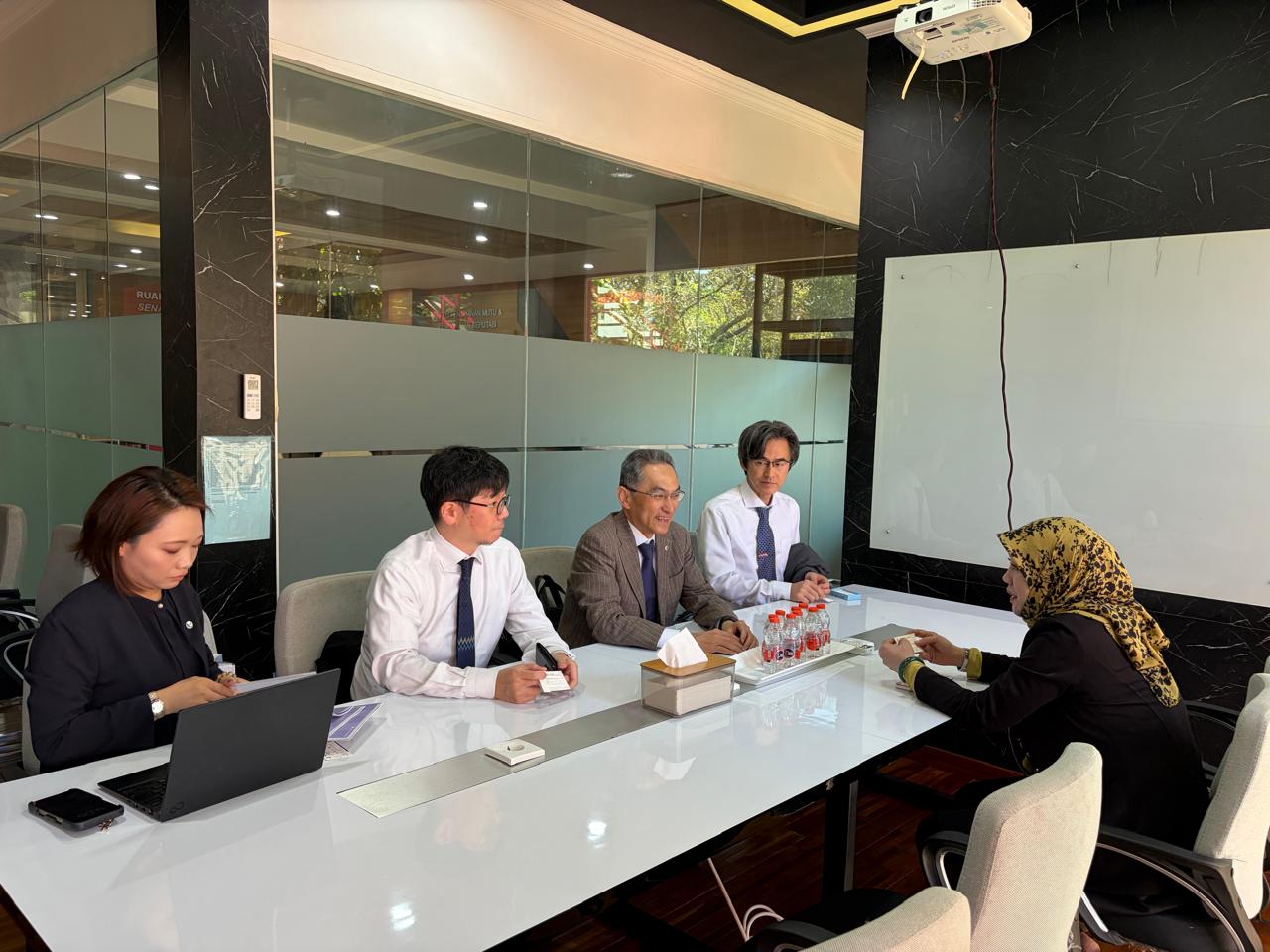 FK Unhas Terima Kunjungan Delegasi Fujita Health University Jepang