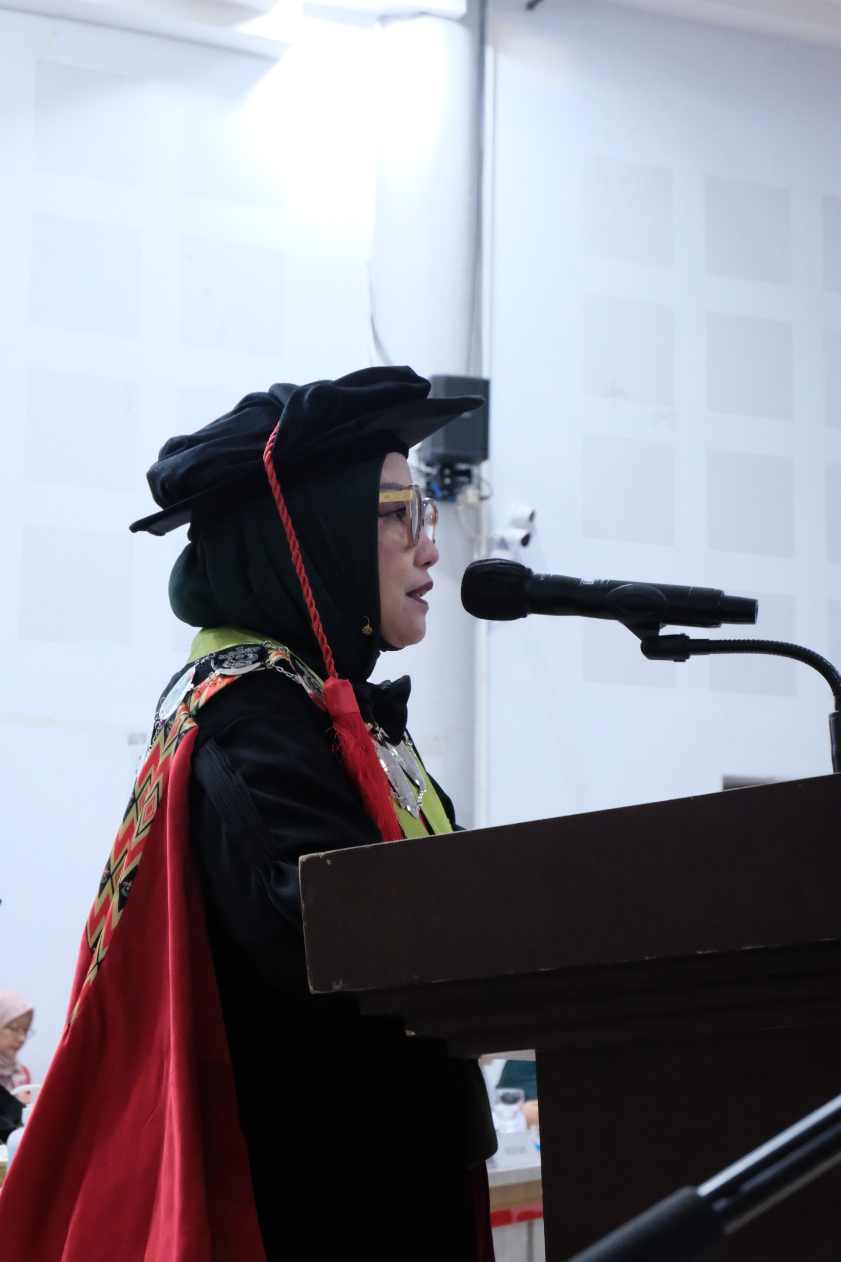 Fakultas Kedokteran Unhas Gelar Brevet PPDS, Sumpah Dokter, dan Pengambilan Janji Lulusan Mei 2026