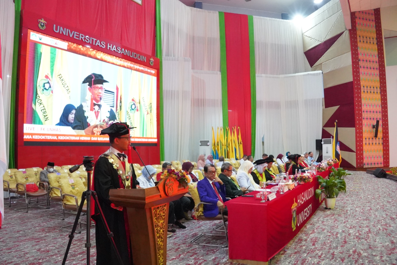 FK Unhas Gelar Penyerahan Brevet Dokter, Pengambilan Sumpah, dan Janji Sarjana Kedokteran