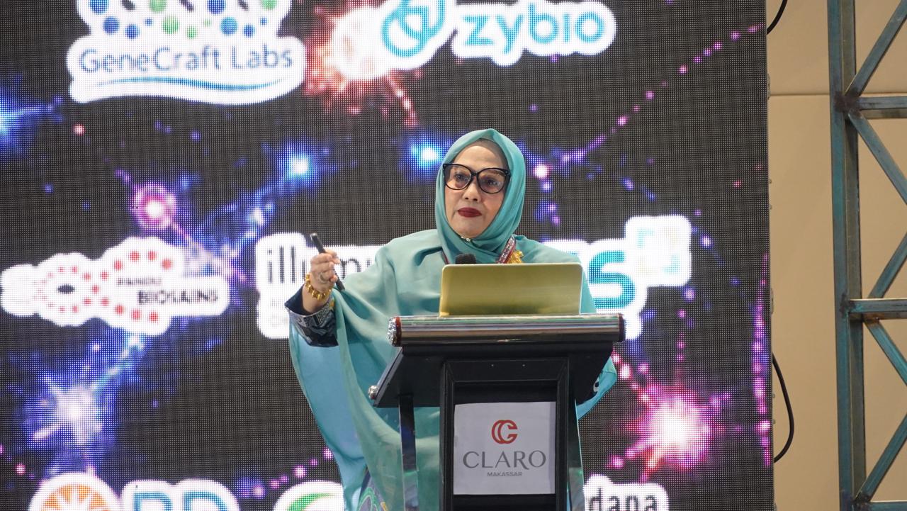 Dekan FK Unhas Sampaikan Plenary Lecture pada PIT PAMKI 2026, Bahas Sinergi Penanganan Infeksi pada Pasien Penyakit Ginjal