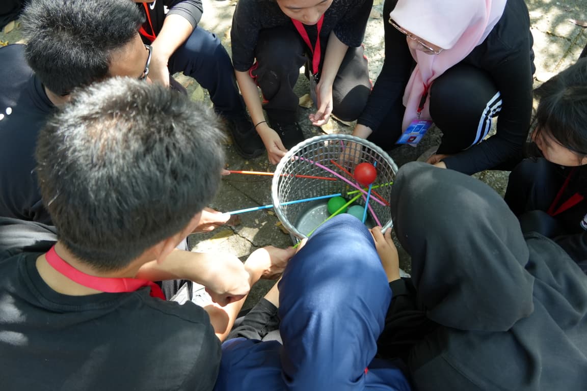FK Unhas Gelar Outbound Mahasiswa Baru 2026, Perkuat Kebersamaan dan Pembentukan Karakter