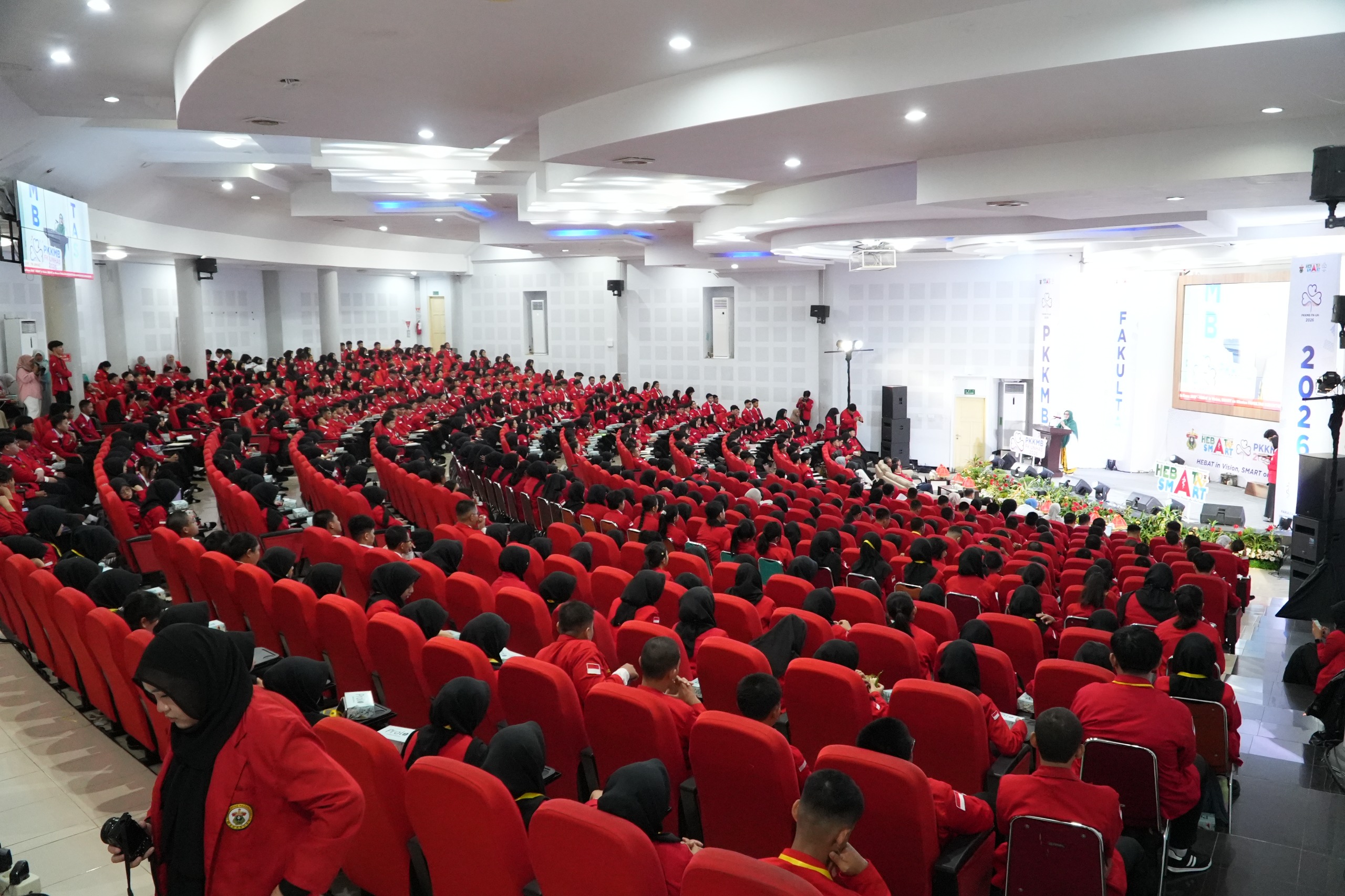 Sambut Generasi Emas Kedokteran, FK Unhas Gelar PKKMB 2026 dengan Semangat “HEBAT & SMART Vol. 2”
